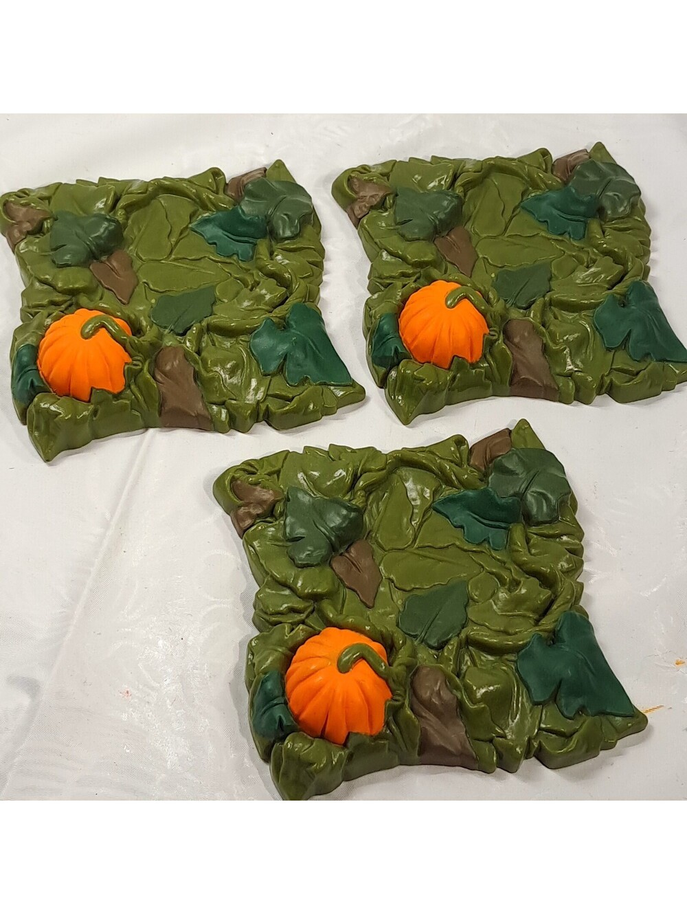 Peanuts It's The Great Pumpkin Charlie Brown stand bases SET 3 Memory Lane UFS